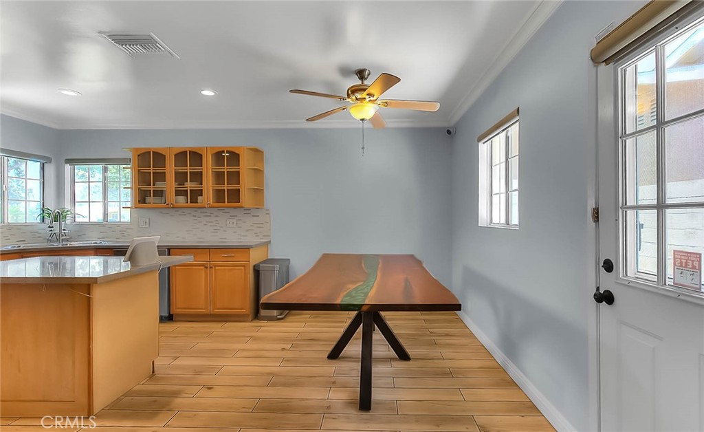 1342 W Southgate