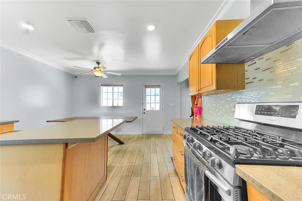 1342 W Southgate