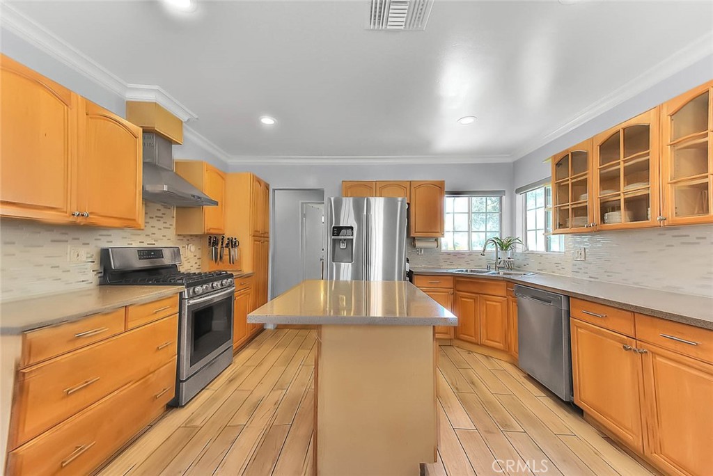 1342 W Southgate