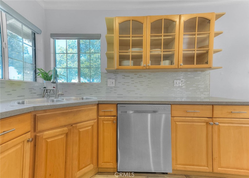 1342 W Southgate