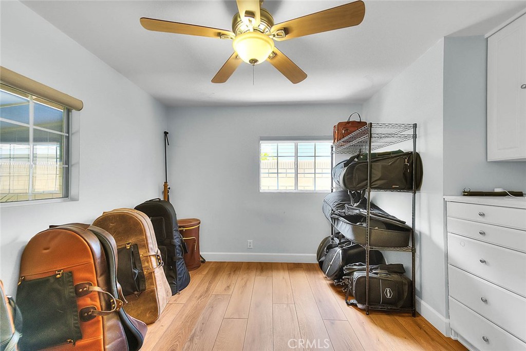 1342 W Southgate