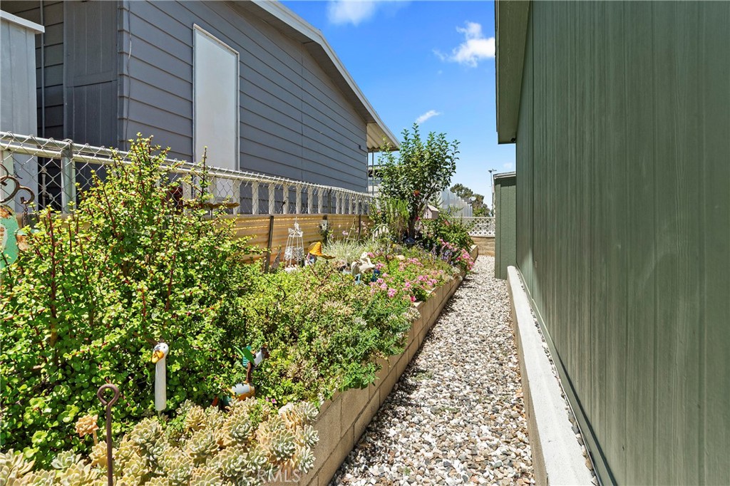 1424 Glengrove