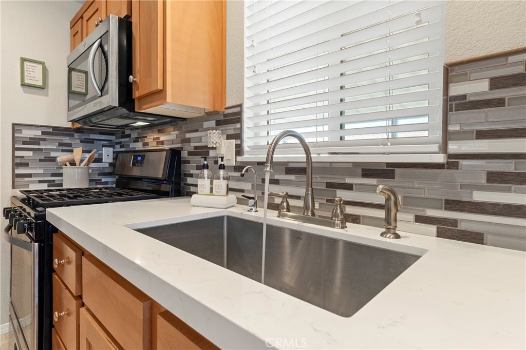 1424 Glengrove