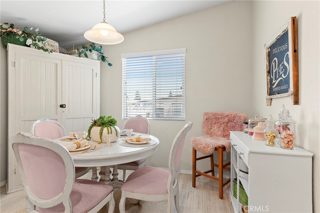 1424 Glengrove