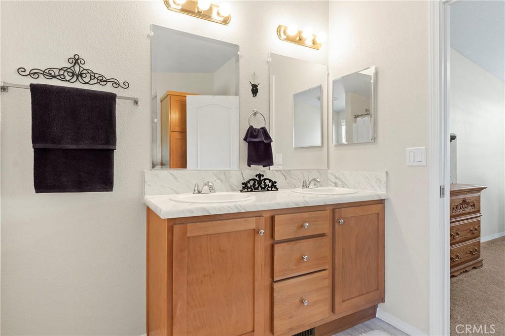 1424 Glengrove