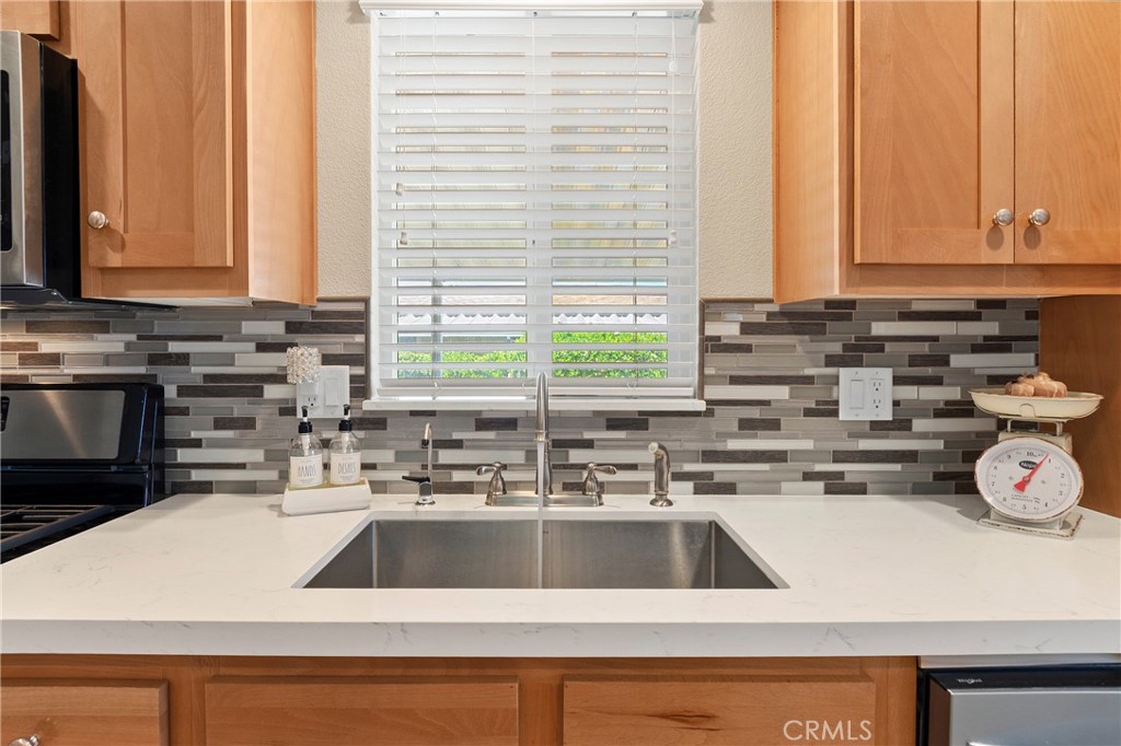 1424 Glengrove