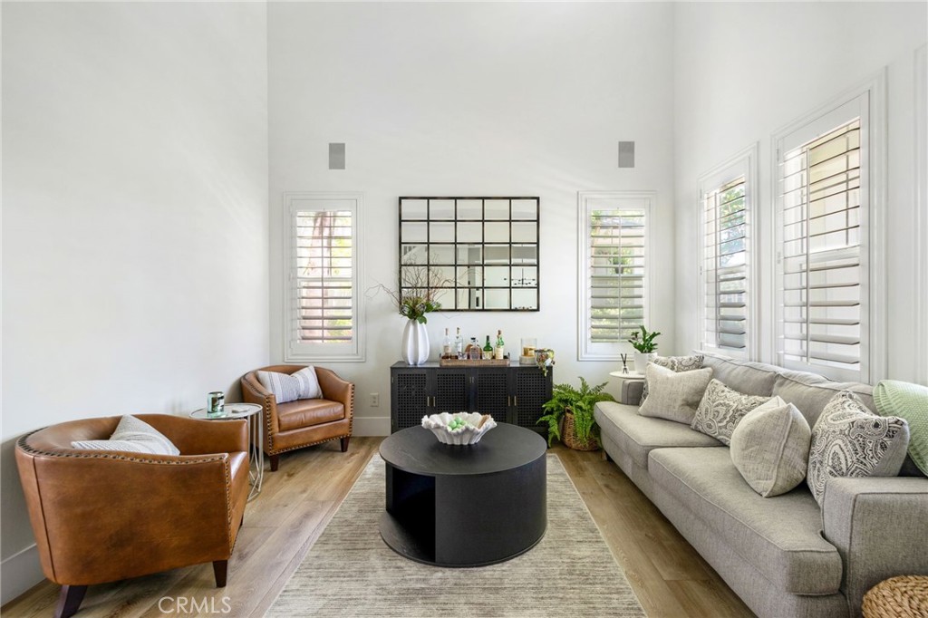 24 Thorp Spring