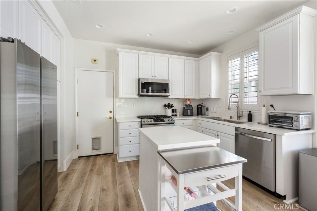 24 Thorp Spring