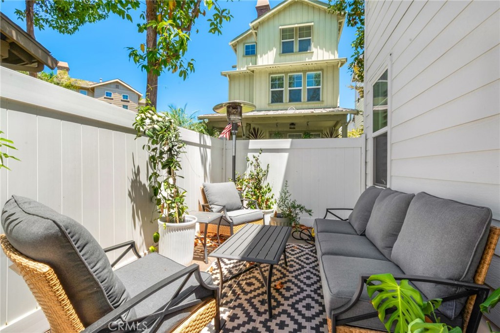 24 Thorp Spring