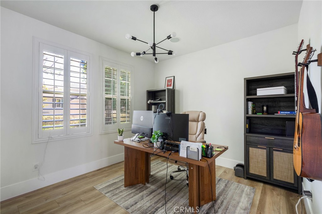 24 Thorp Spring