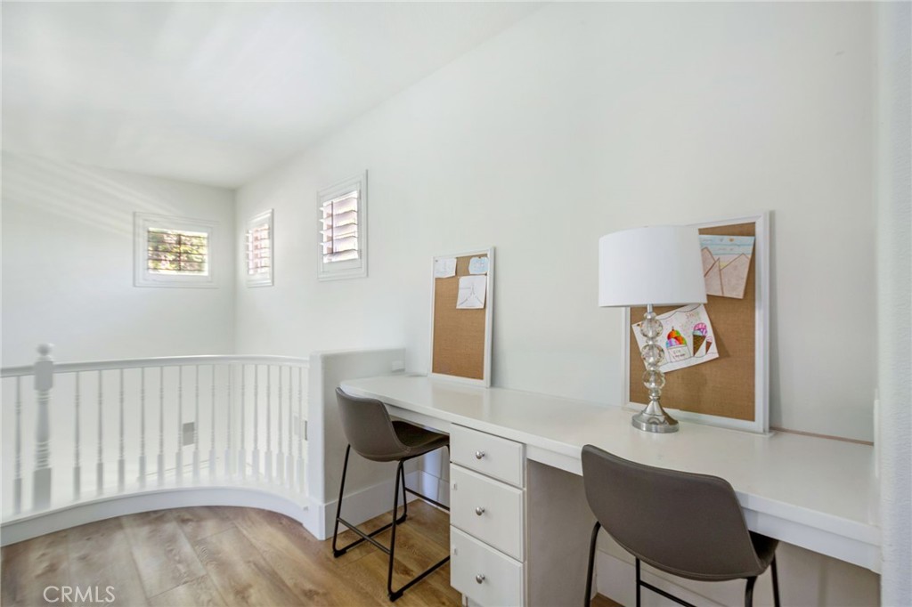 24 Thorp Spring