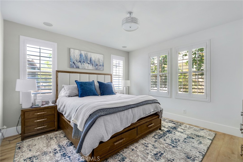 24 Thorp Spring
