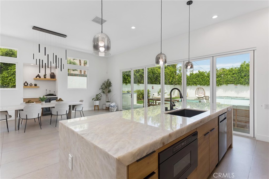 456 E Sonora Road