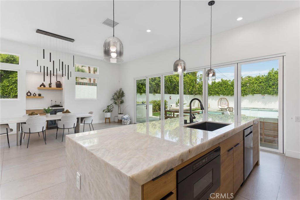 456 E Sonora Road