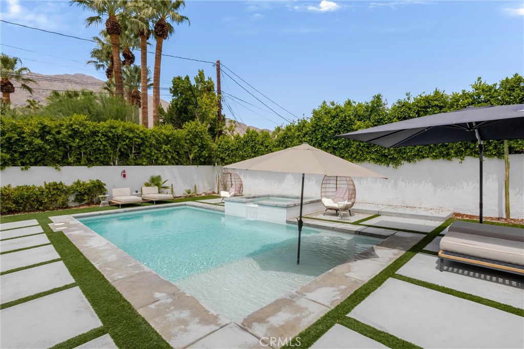 456 E Sonora Road