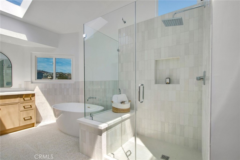 3000 Calle Grande Vista