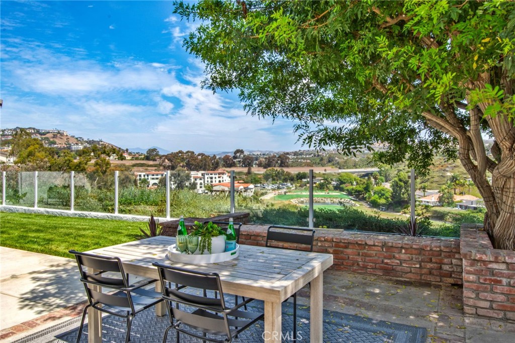 3000 Calle Grande Vista