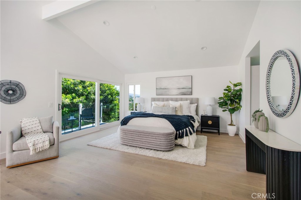 3000 Calle Grande Vista