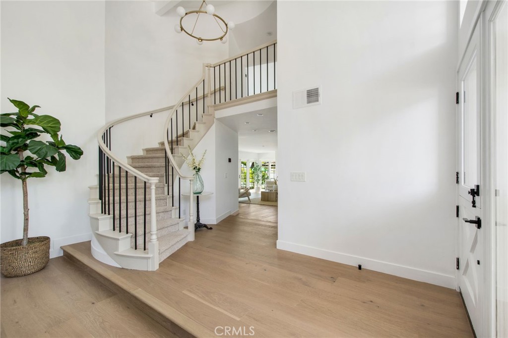 3000 Calle Grande Vista
