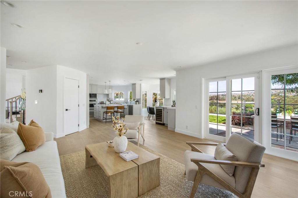 3000 Calle Grande Vista