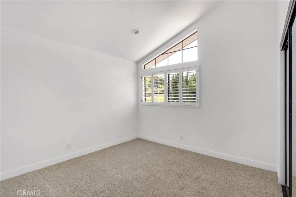 3000 Calle Grande Vista