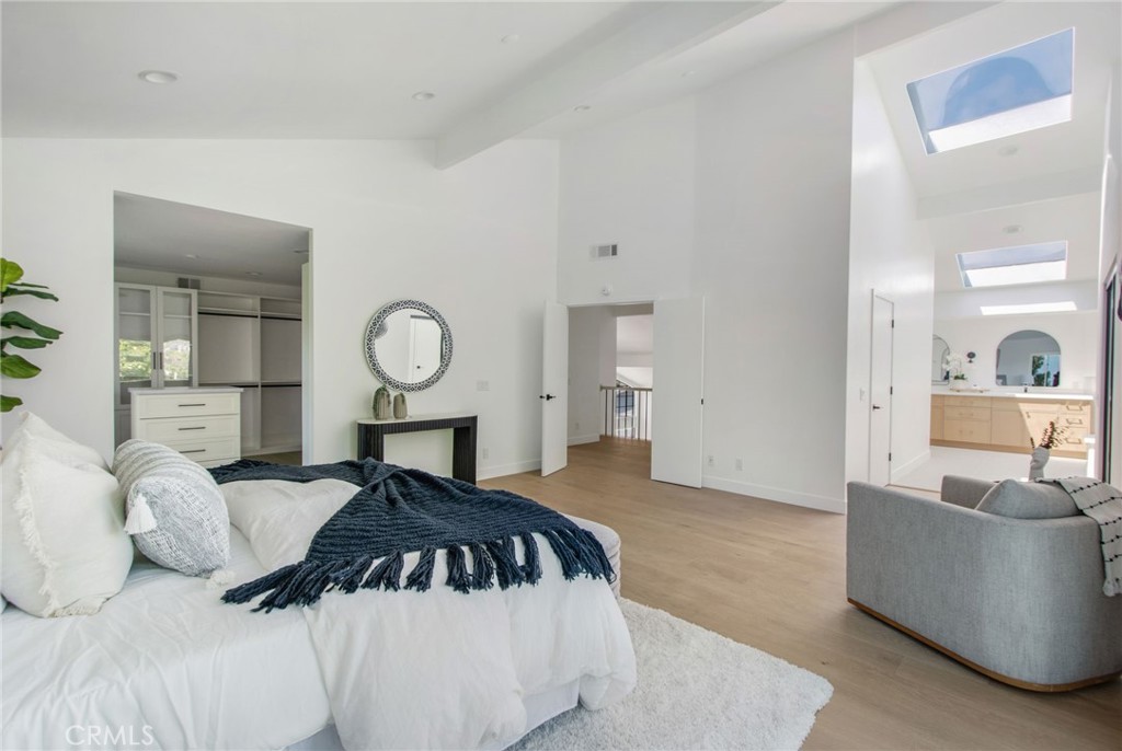 3000 Calle Grande Vista
