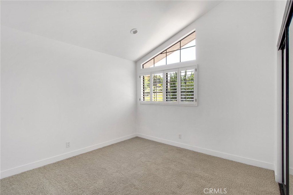 3000 Calle Grande Vista