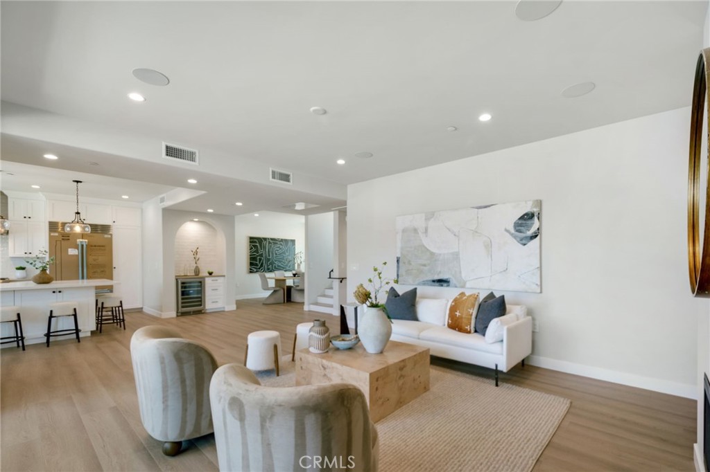501 Elena Lane B