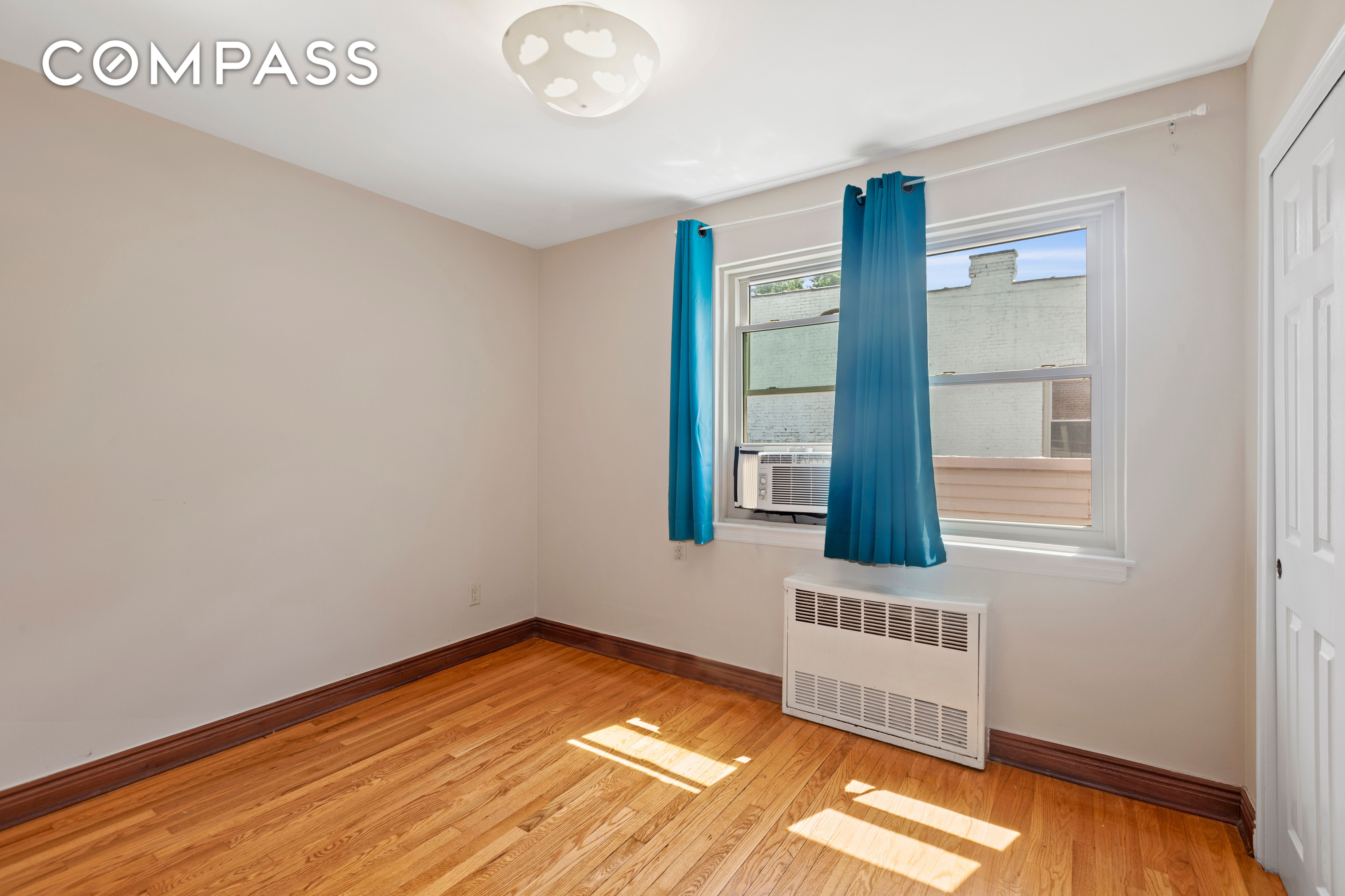 21-38 33rd Street Unit: 2-R