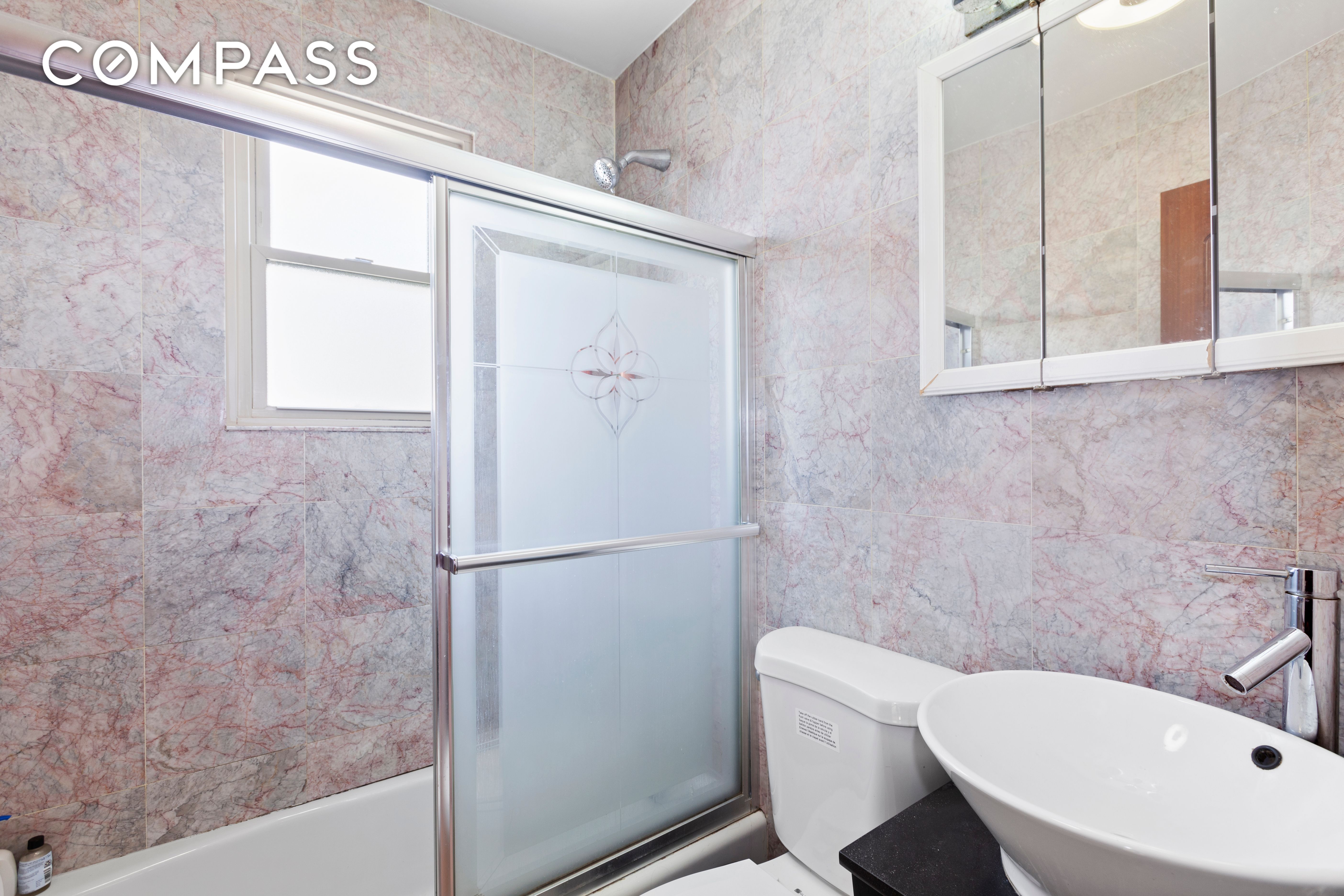 21-38 33rd Street Unit: 2-R
