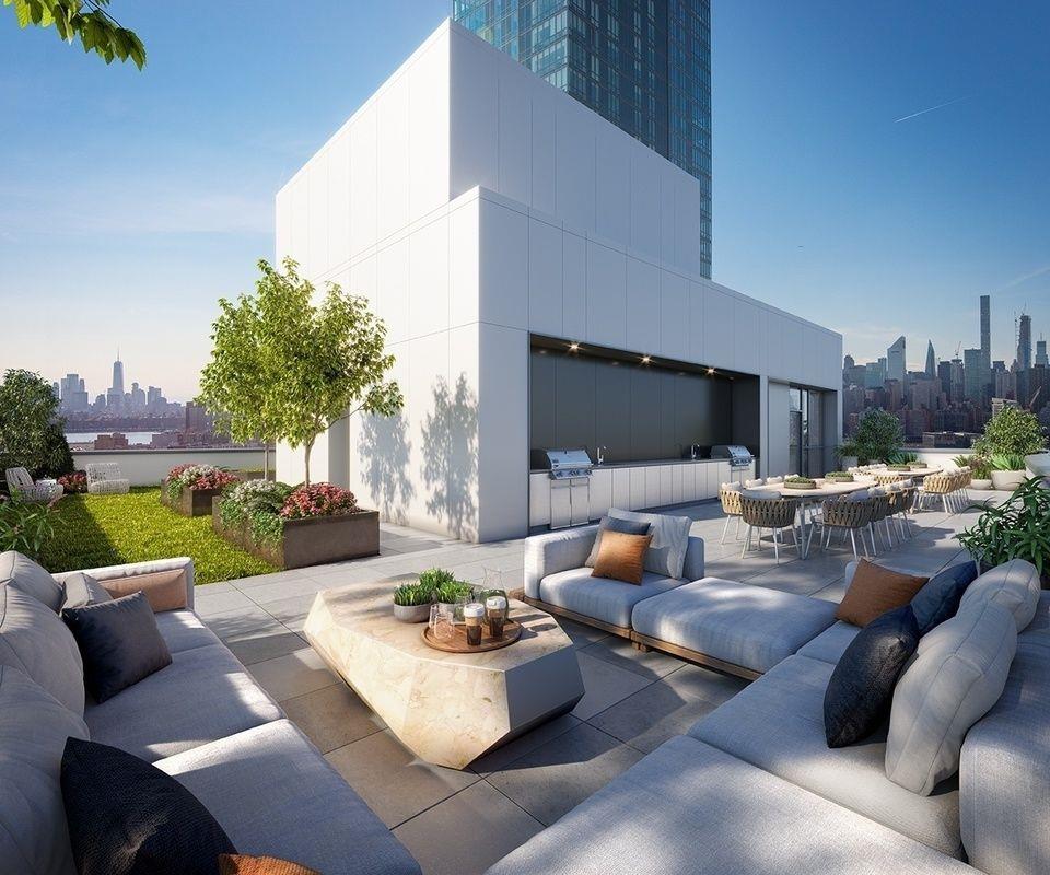 24-16 Queens Plaza South Unit: 19-D