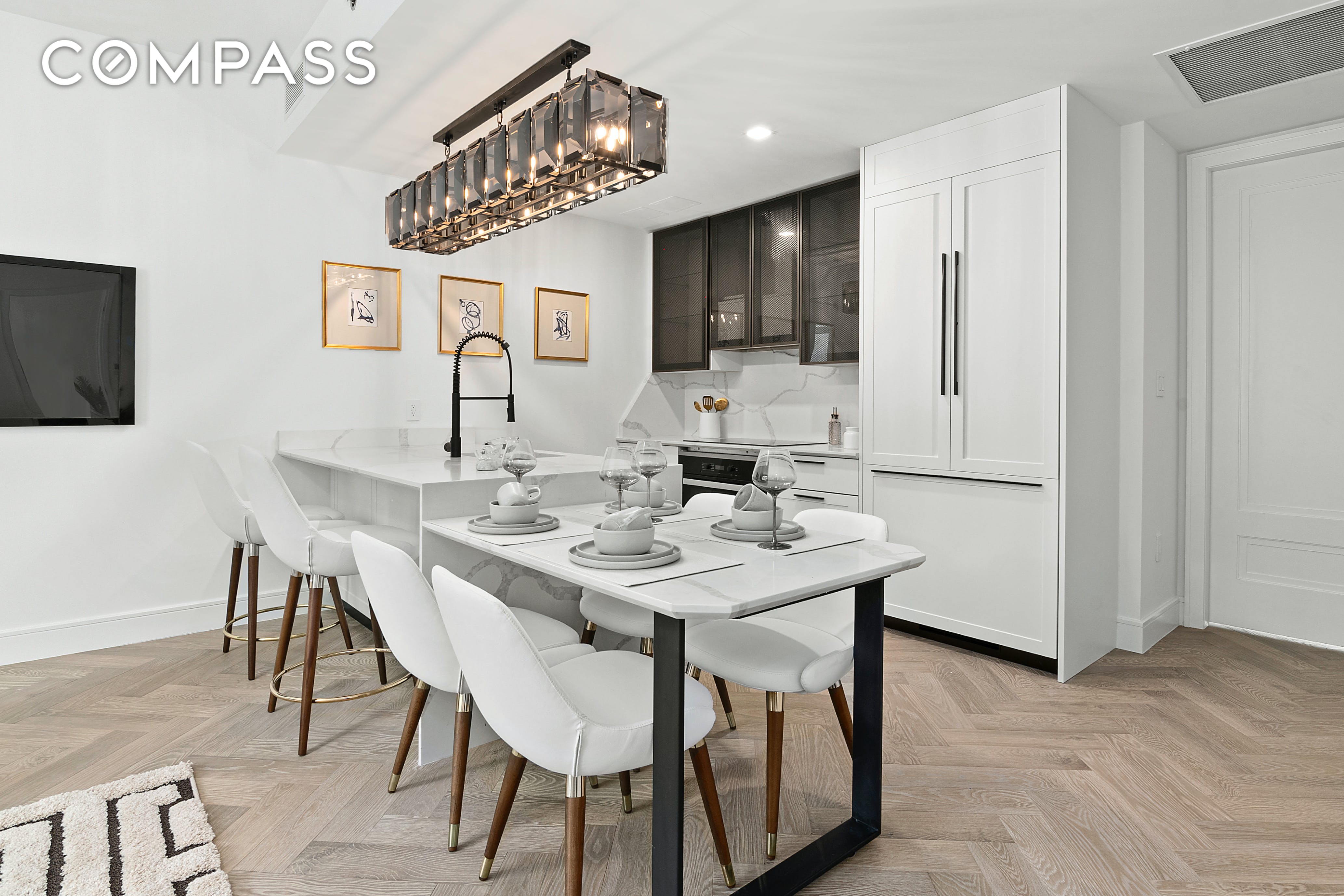 101 E 2nd Street Unit: 3-B