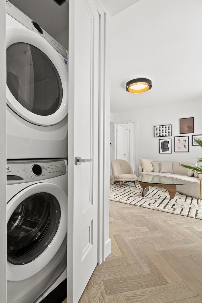 101 E 2nd Street Unit: 6-B