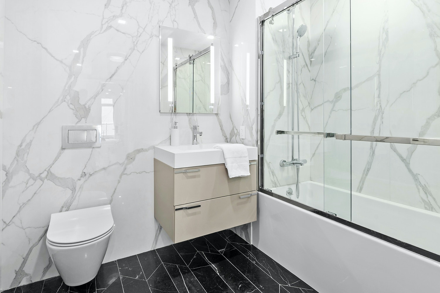 101 E 2nd Street Unit: 6-B