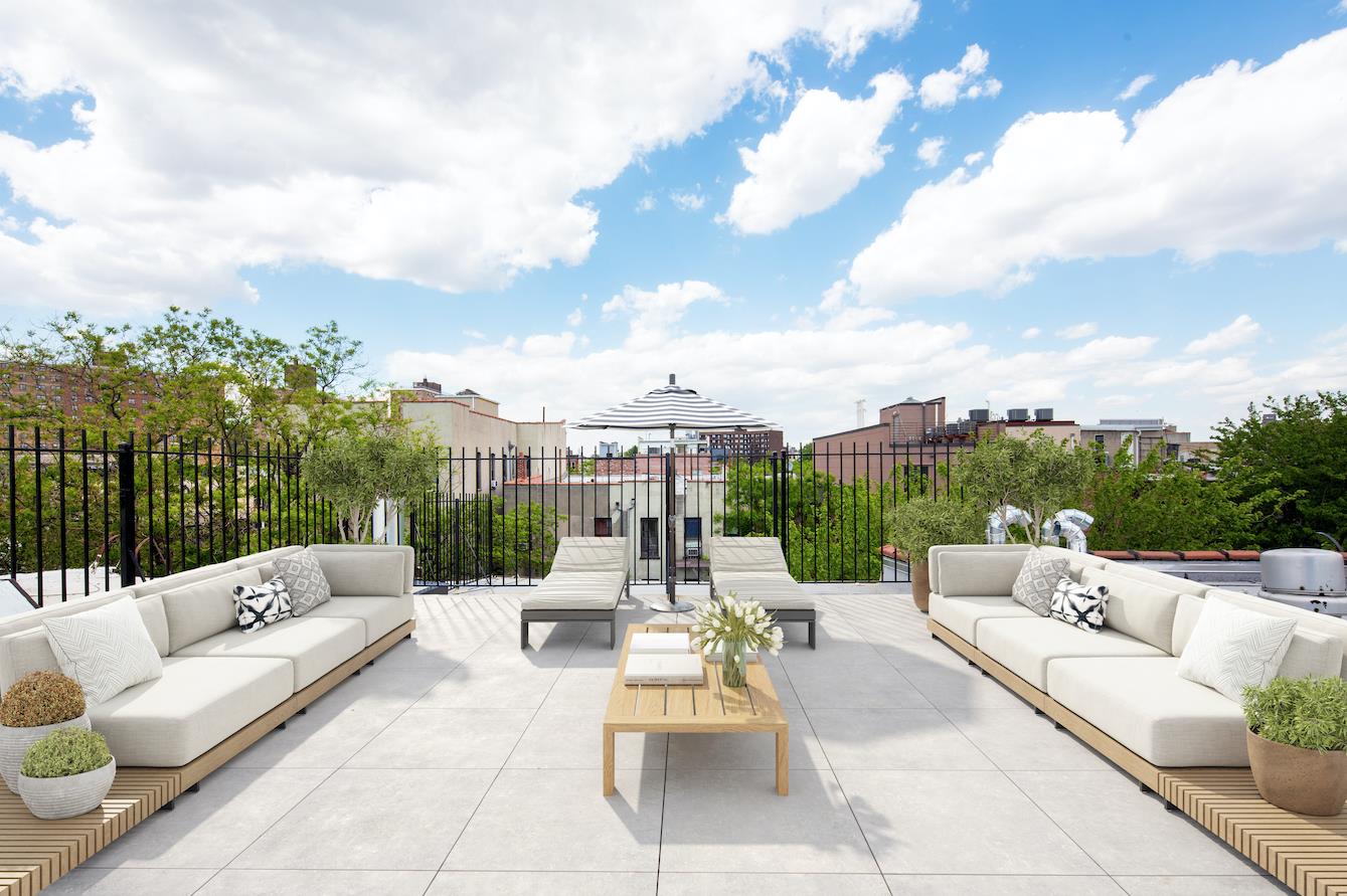 979 Lafayette Avenue Unit: 3