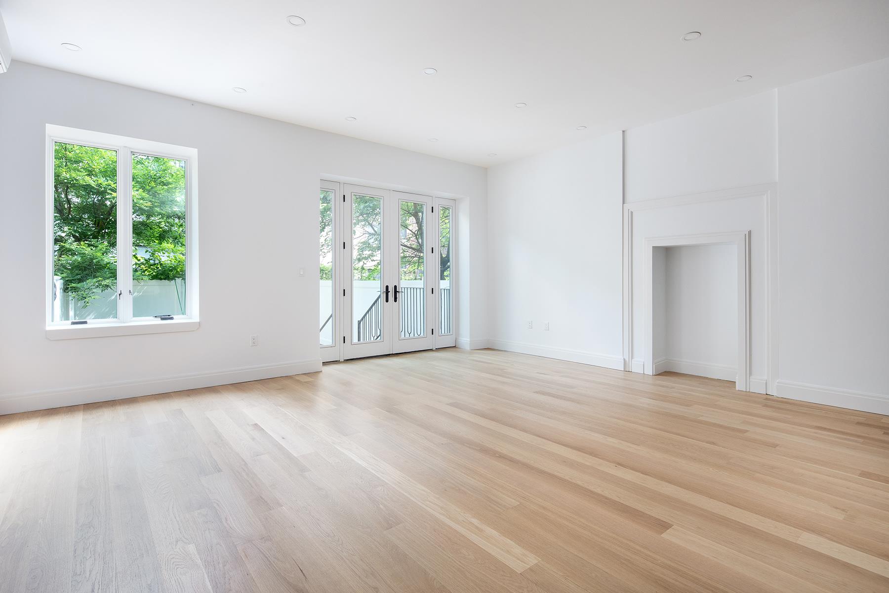 979 Lafayette Avenue Unit: 1