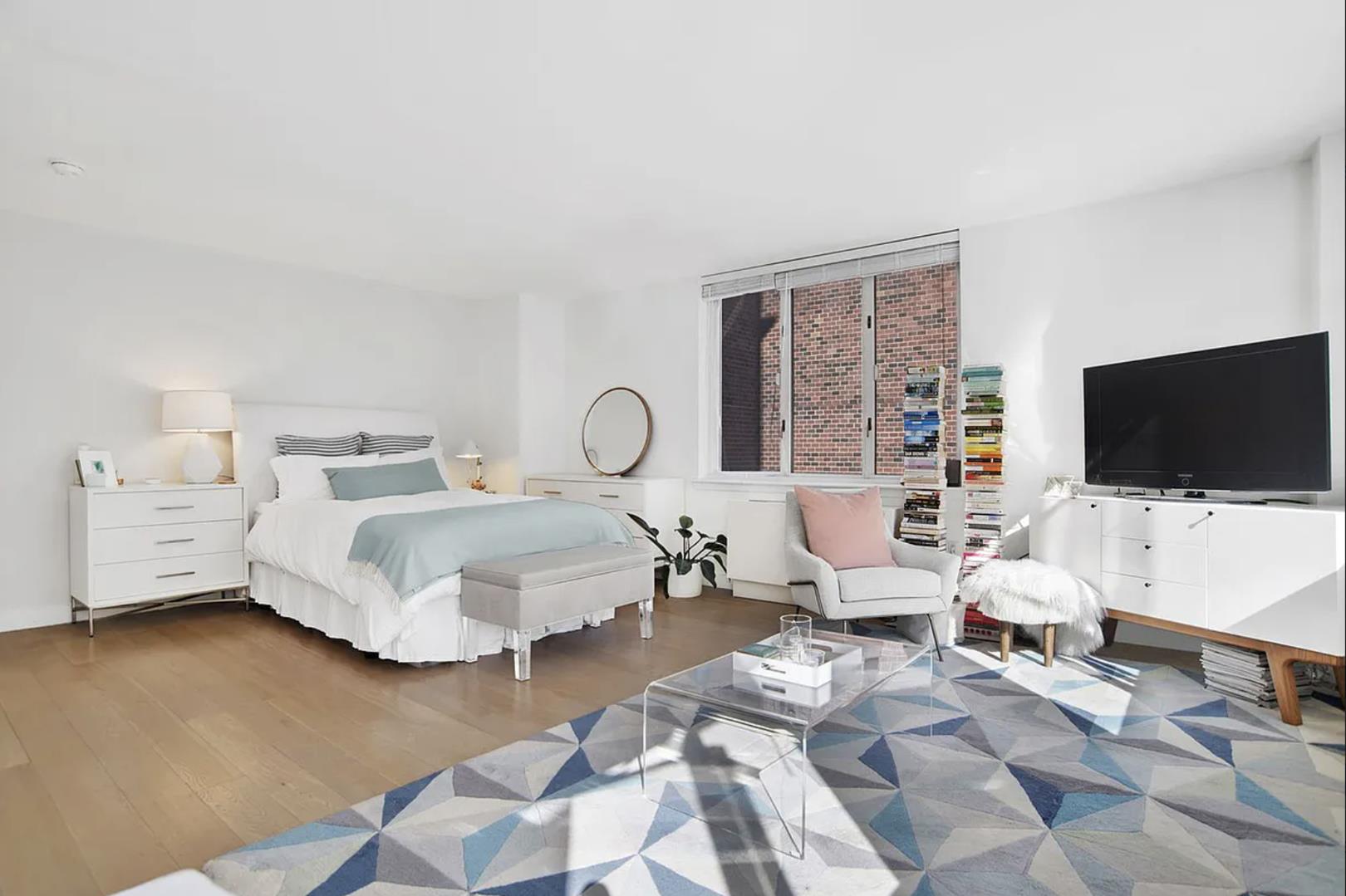 225 Rector Place Unit: 3-E