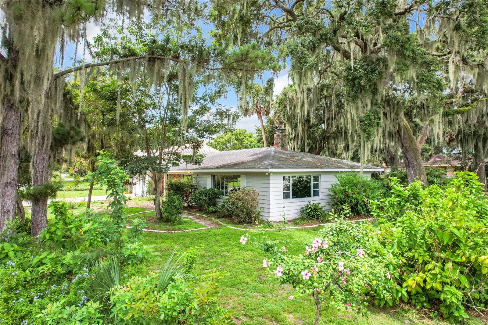 34 MAGNOLIA LN