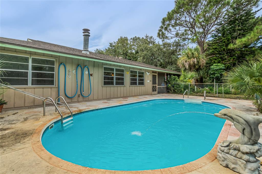 290 AUSTER ROAD