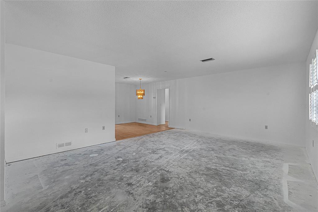 290 AUSTER ROAD