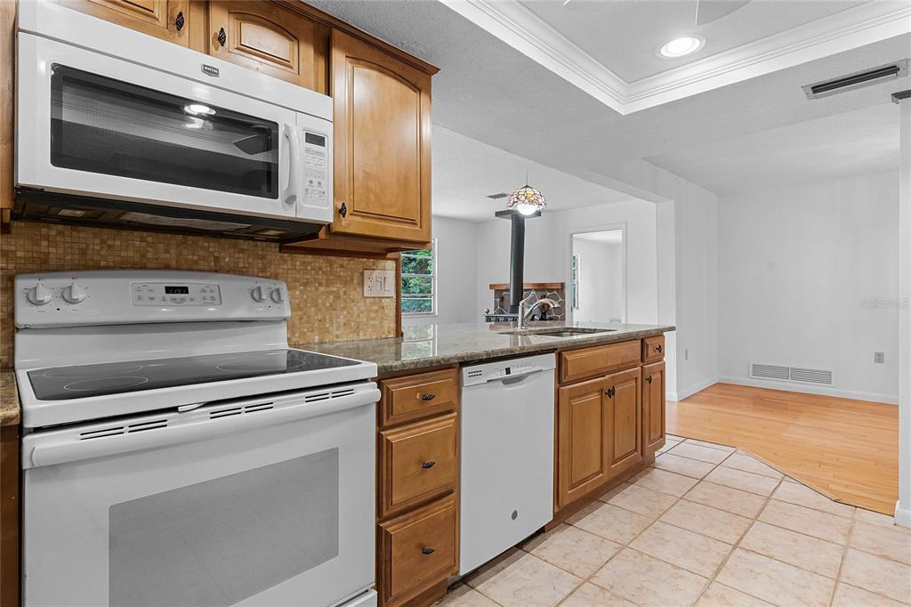 290 AUSTER ROAD