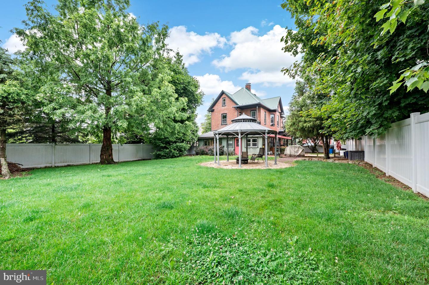 22 Old Bowers Rd
