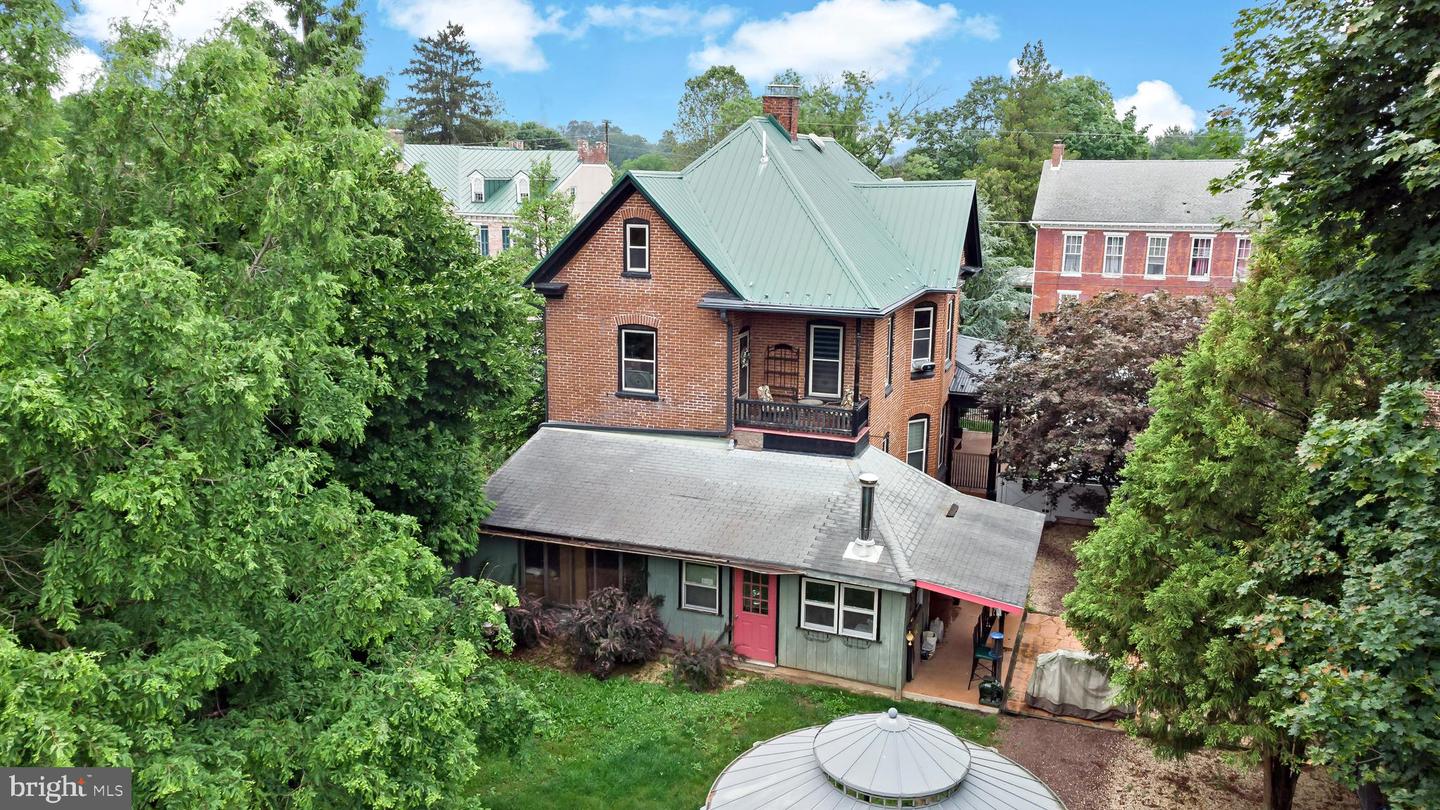 22 Old Bowers Rd