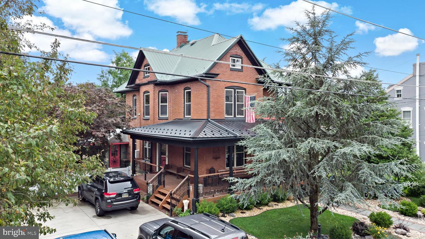 22 Old Bowers Rd
