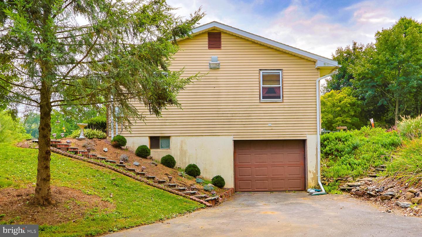 23 Barbara Dr