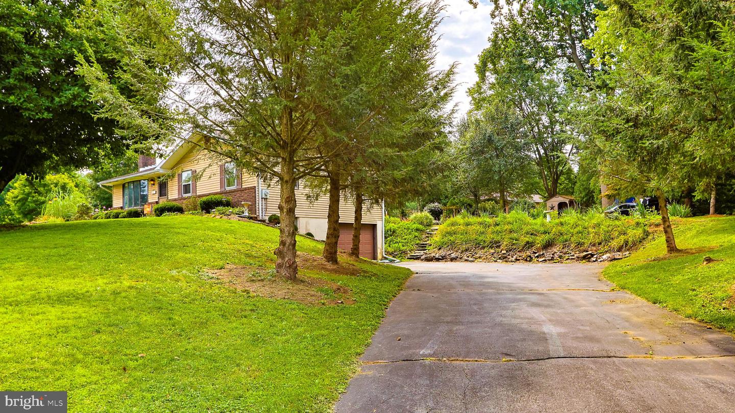 23 Barbara Dr