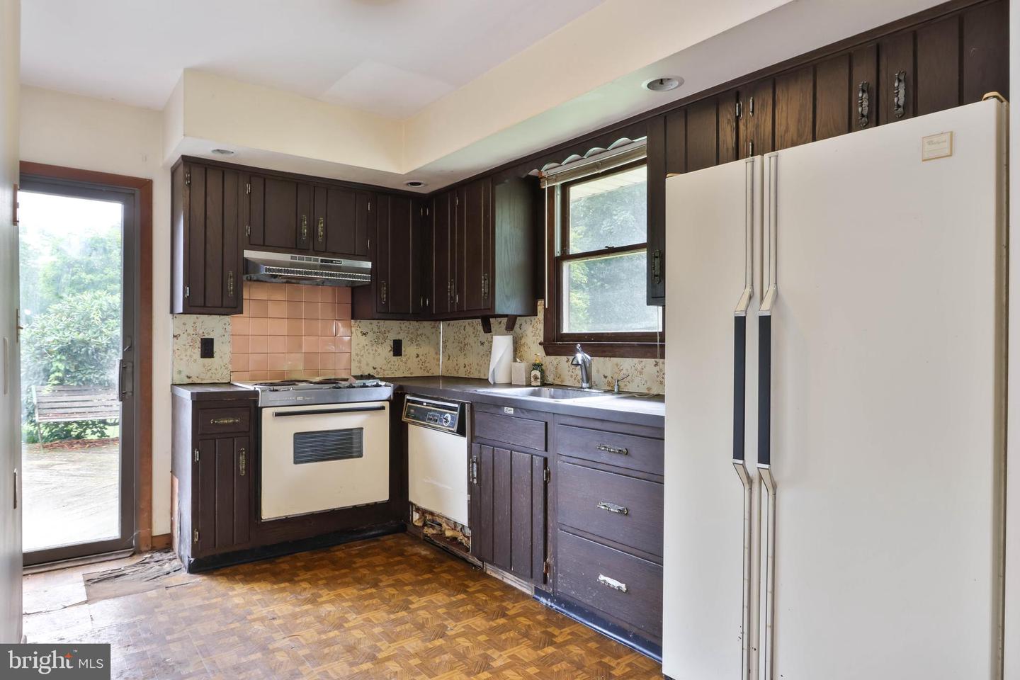 23 Barbara Dr