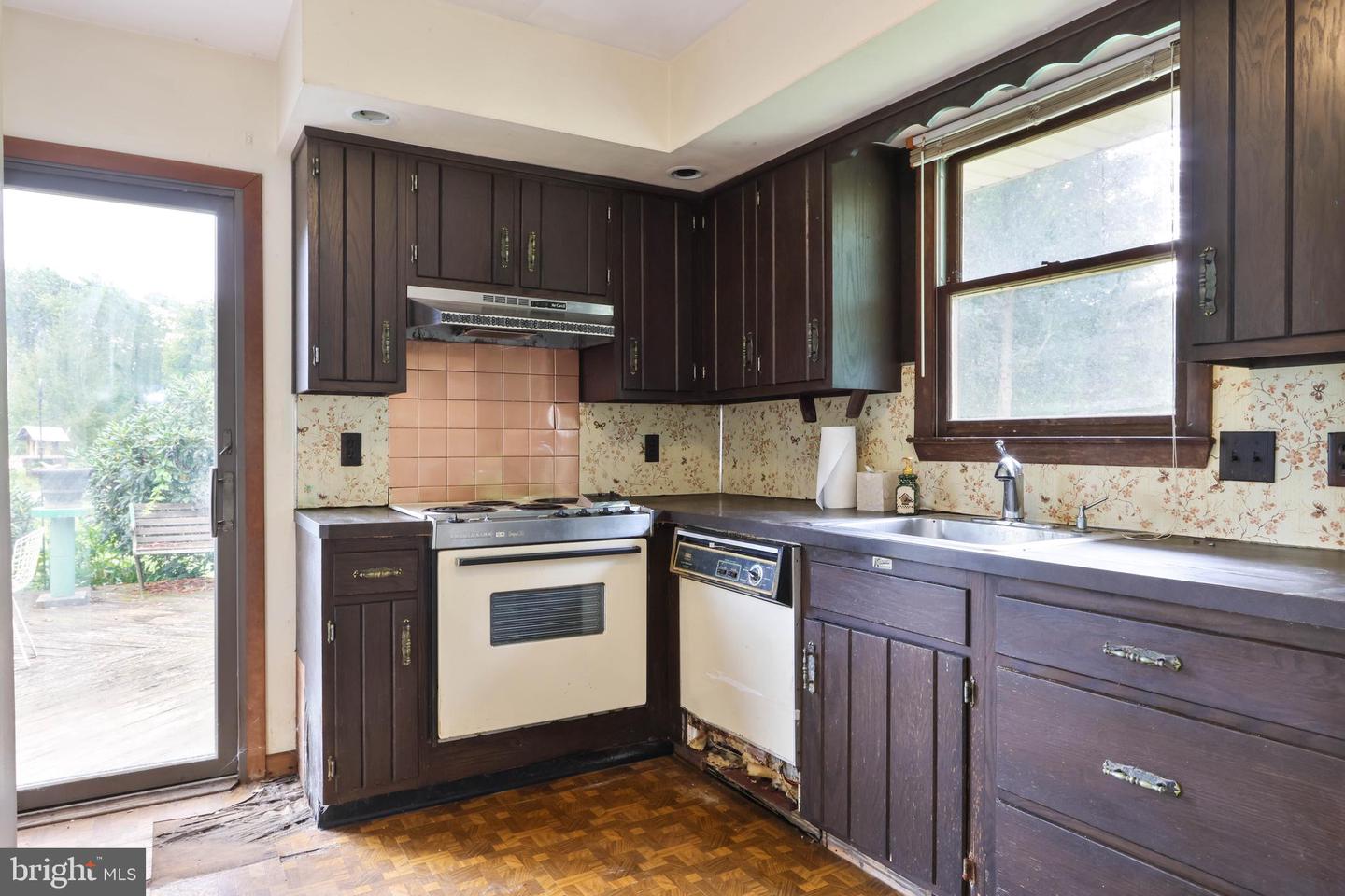 23 Barbara Dr