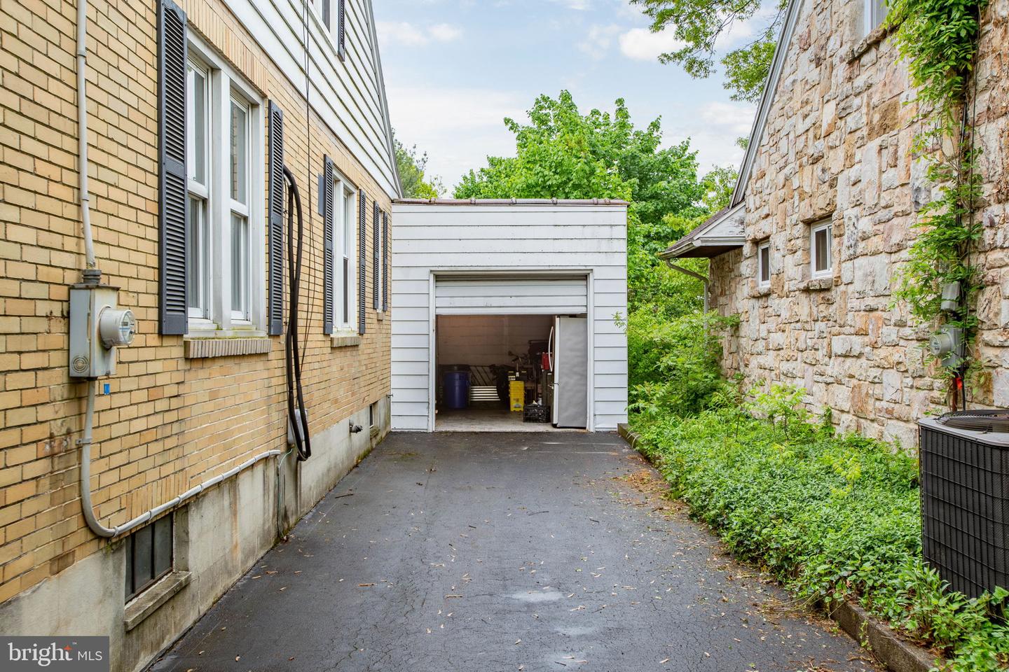 364 Northmont Ave