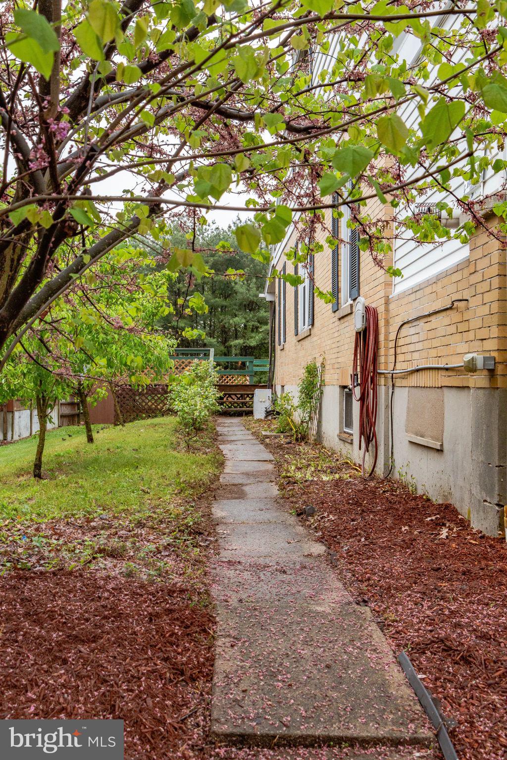 364 Northmont Ave